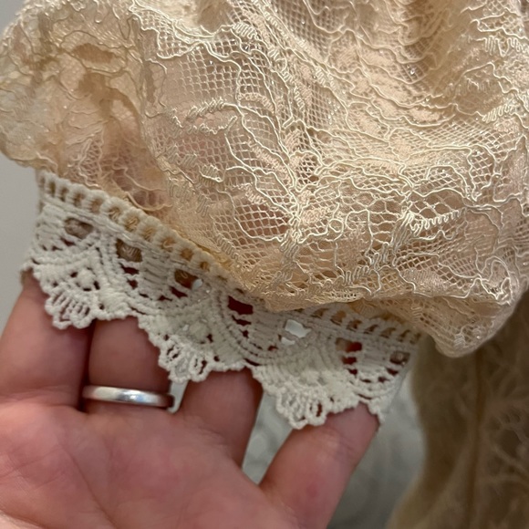 Vintage | Pearl & Embroidery Detailed Chest Cream Lace Blouse - Picture 4 of 13